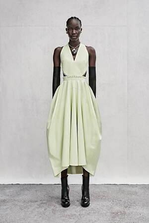 マックイーン(McQueen) 2023年リゾートウィメンズコレクション  - 写真15