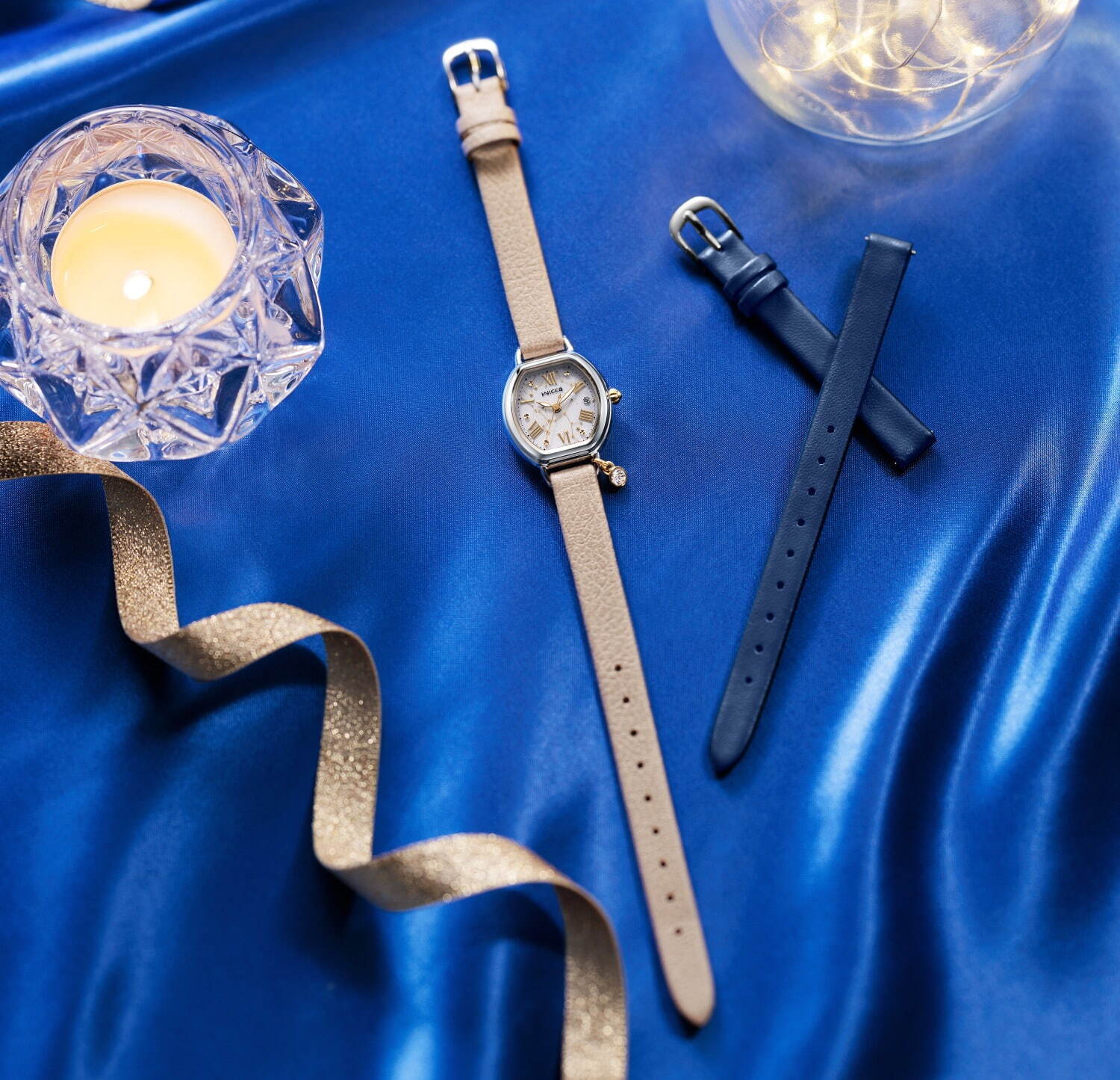 ウィッカ“澄んだ星空”イメージのウィメンズ腕時計、文字盤に射手座＆流れ星｜写真1
