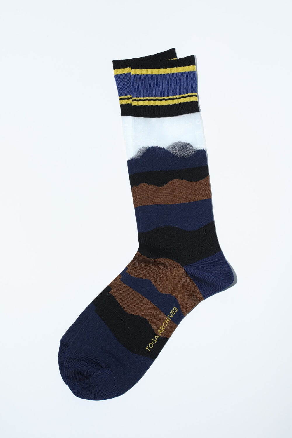 TOGA × タビオのユニセックスソックス、新作ファイヤーパターンやフラワー柄靴下｜写真12
