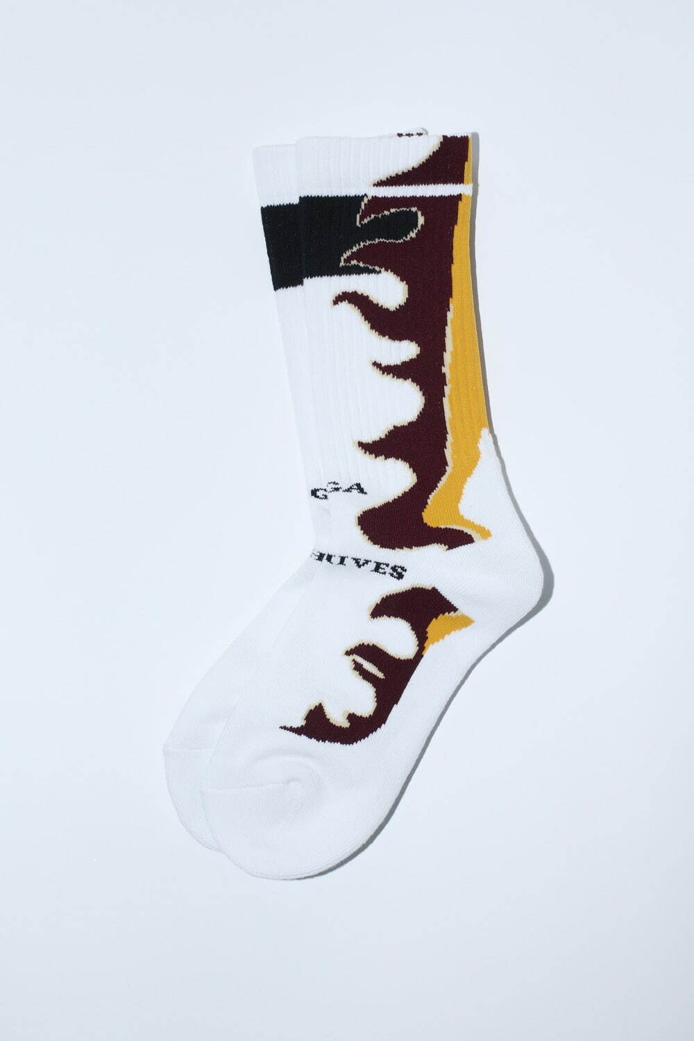 TOGA × タビオのユニセックスソックス、新作ファイヤーパターンやフラワー柄靴下｜写真15