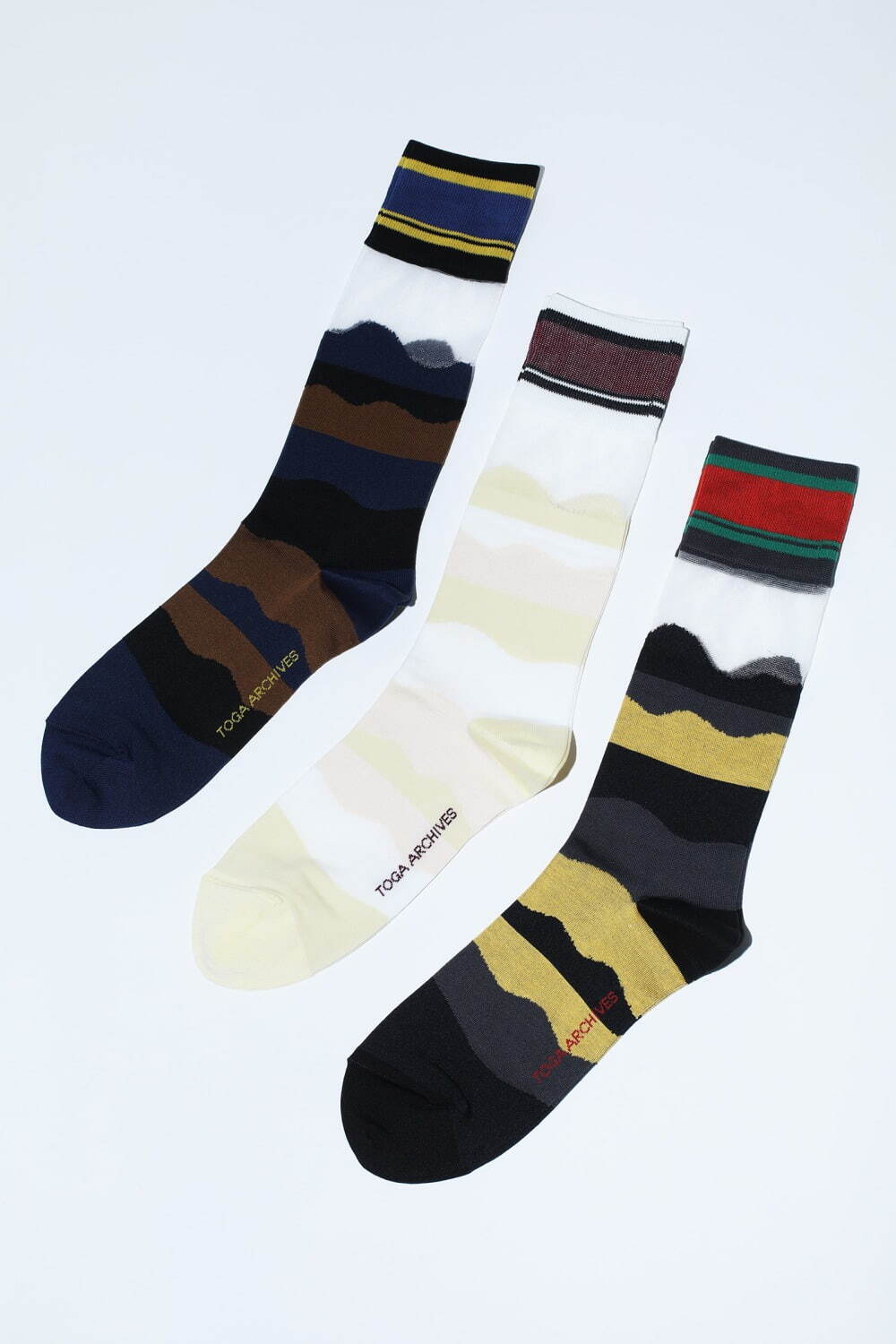 TOGA × タビオのユニセックスソックス、新作ファイヤーパターンやフラワー柄靴下｜写真14
