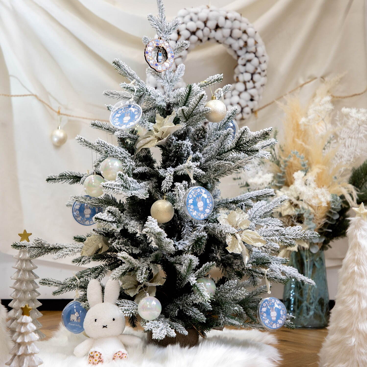 「フラワーミッフィー」"クリスマス”着想の新作雑貨、淡いブルーを基調としたミッフィー柄のプレートなど｜写真8