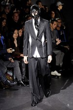 コム デ ギャルソン・オム プリュス(COMME des GARÇONS HOMME PLUS) 穴｜写真5