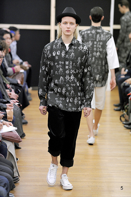 世界有名な DOLCE&GABBANA ランウェイ ビッグおりぼんシャツ トップス