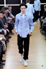 コム デ ギャルソン・シャツ 2014-15年秋冬コレクション - 黒と時代に染められた“中世”｜写真36