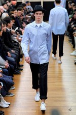 コム デ ギャルソン・シャツ 2014-15年秋冬コレクション - 黒と時代に染められた“中世”｜写真40