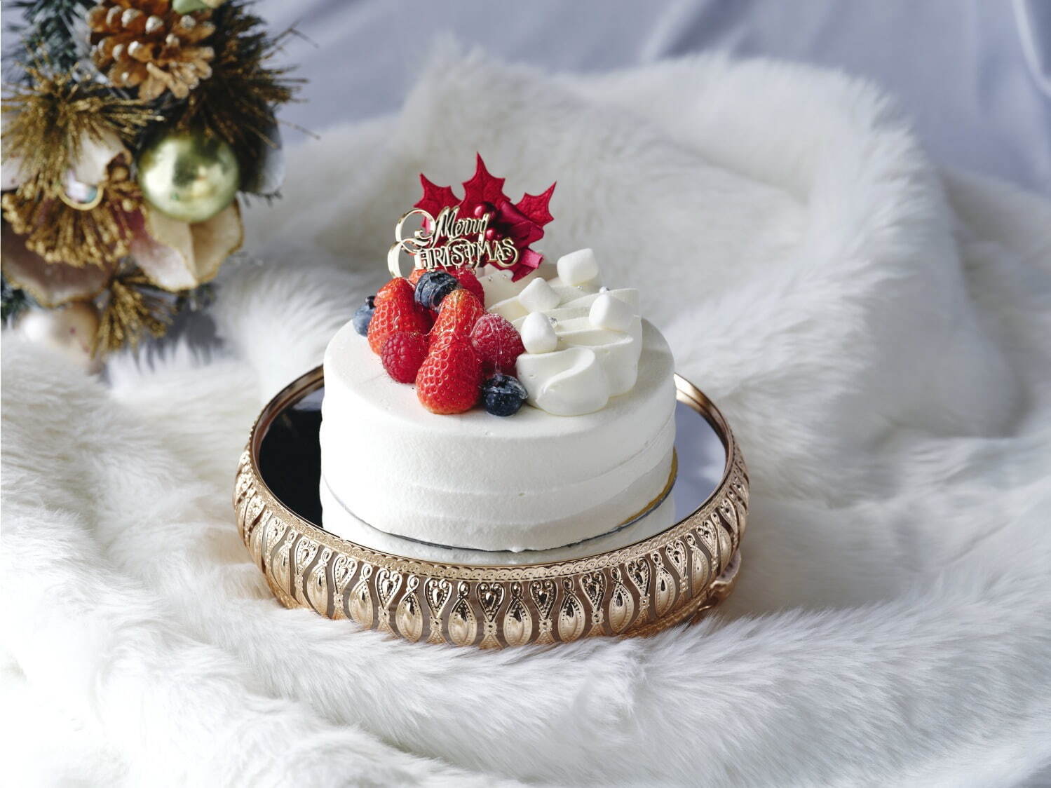 クリスマスショートケーキ S 2,800円(直径約12㎝、限定50台)
クリスマスショートケーキ L 4,500円(直径約16㎝、限定50台)