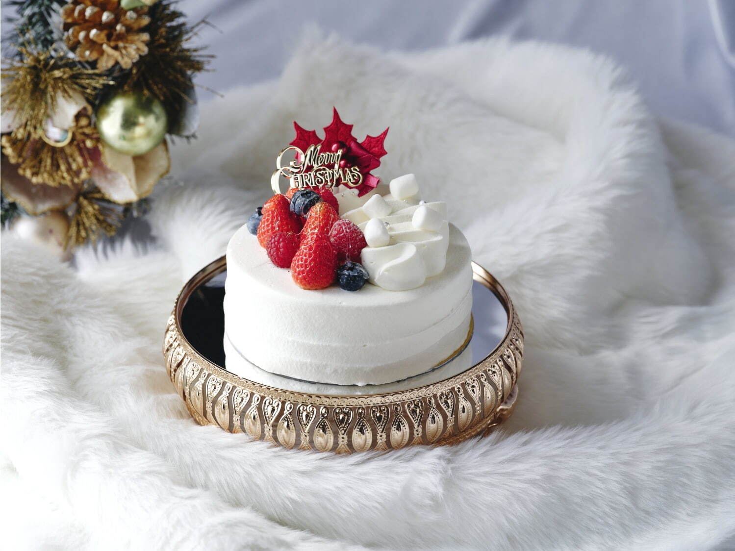 クリスマスショートケーキ S 2,800円(直径約12㎝、限定50台)
クリスマスショートケーキ L 4,500円(直径約16㎝、限定50台)