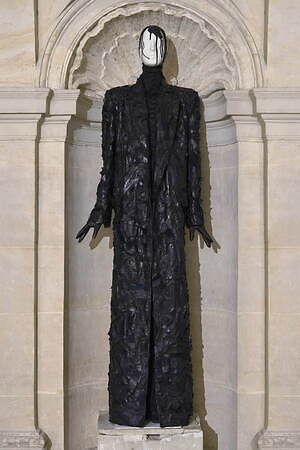 オリヴィエ ティスケンス(OLIVIER THEYSKENS) 2023年春夏ウィメンズコレクション  - 写真1