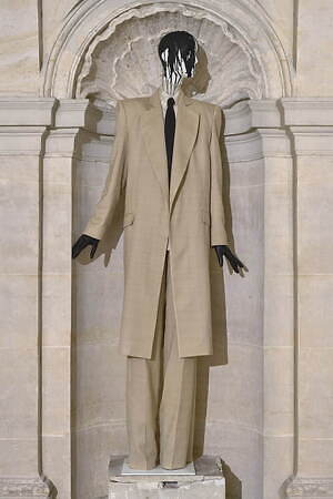 オリヴィエ ティスケンス(OLIVIER THEYSKENS) 2023年春夏ウィメンズコレクション  - 写真4