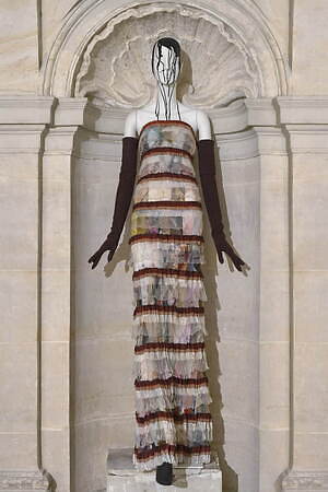 オリヴィエ ティスケンス(OLIVIER THEYSKENS) 2023年春夏ウィメンズコレクション  - 写真14