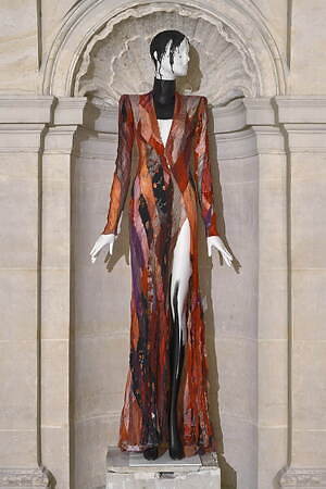 オリヴィエ ティスケンス(OLIVIER THEYSKENS) 2023年春夏ウィメンズコレクション  - 写真17