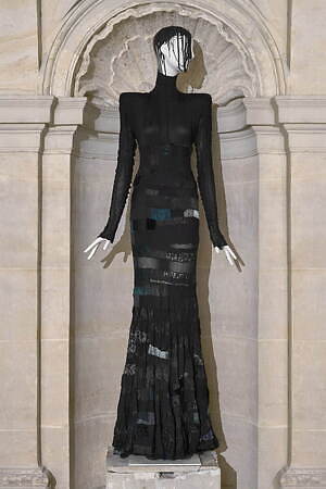 オリヴィエ ティスケンス(OLIVIER THEYSKENS) 2023年春夏ウィメンズコレクション  - 写真21