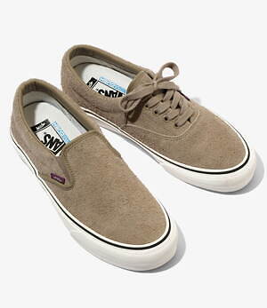 ニードルズ×VANSの“アシンメトリー”スニーカー、「エラ」「スリッポン 