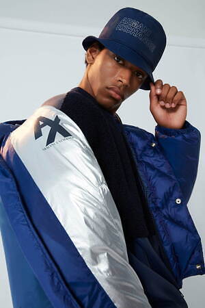 A|X アルマーニ エクスチェンジ(A|X ARMANI EXCHANGE) 2022-23年秋冬メンズコレクション  - 写真31