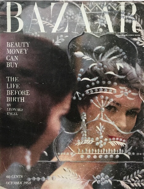 『ハーパーズ・バザー』1958年10月号表紙　ソール・ライター撮影
©Harper’s Bazaar/Hearst Magazine Media, Inc.