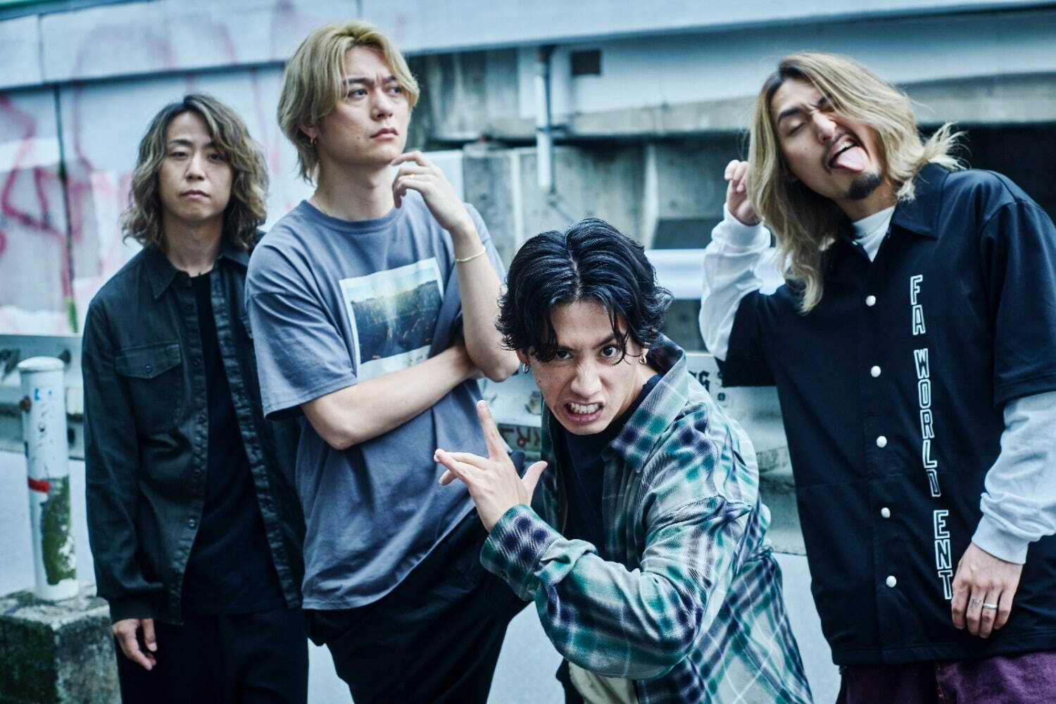 ＯＮＥ OK ＲＯＣＫ【Tシャツ、トートバッグ、トレーナー】