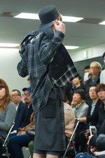 ガンリュウ 2014-15年秋冬コレクション - 異素材のミックスで魅せる現代のシック｜写真21