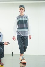 ガンリュウ 2014-15年秋冬コレクション - 異素材のミックスで魅せる現代のシック｜写真39