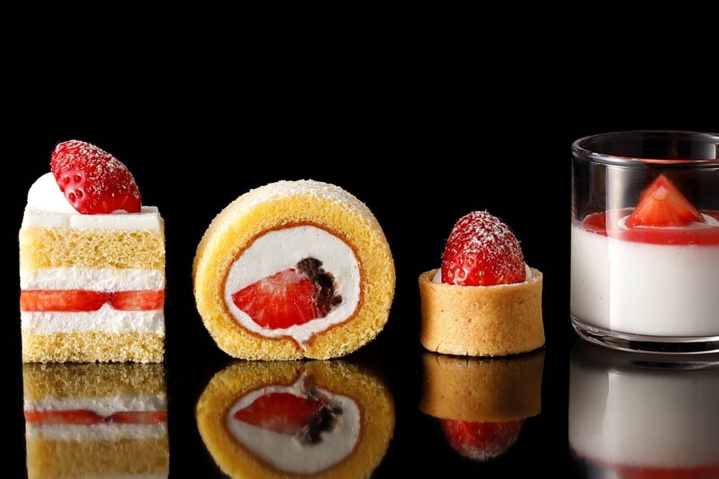 ホテルニューオータニ(東京)”夜”のスーパースイーツビュッフェ、苺スイーツ＆ワイン飲み放題