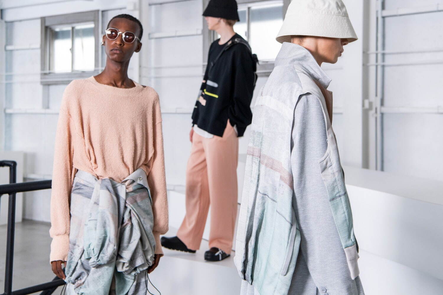 リヒト・ベシュトレーベン 2023年春夏<span>コレクション</span> - 写真16