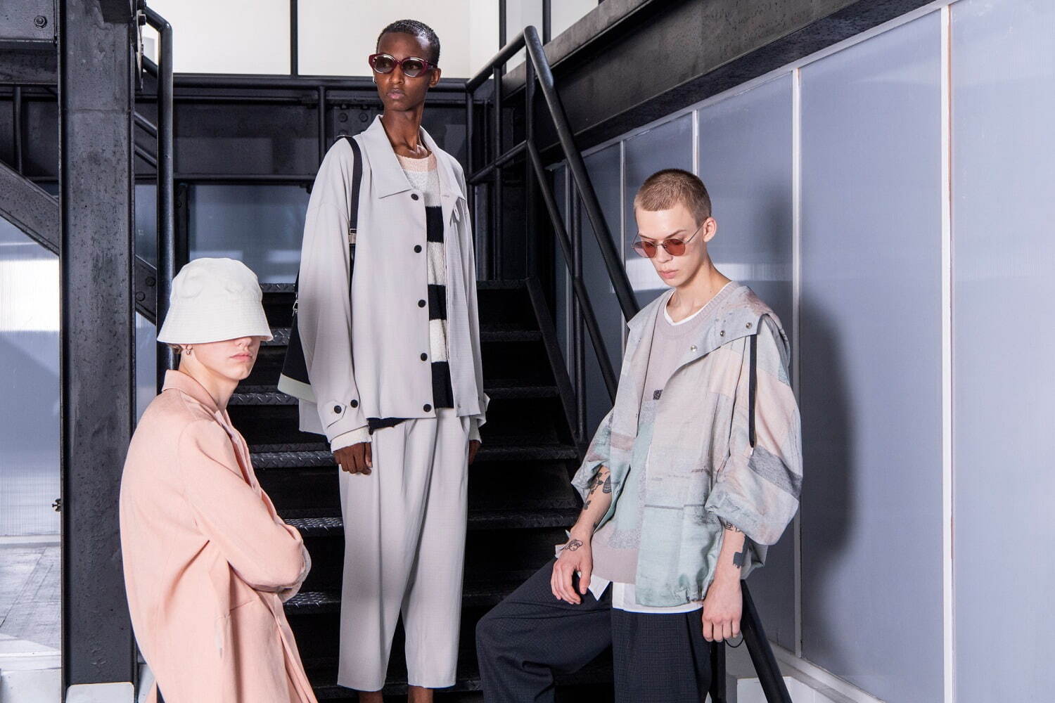 リヒト・ベシュトレーベン 2023年春夏<span>コレクション</span> - 写真30