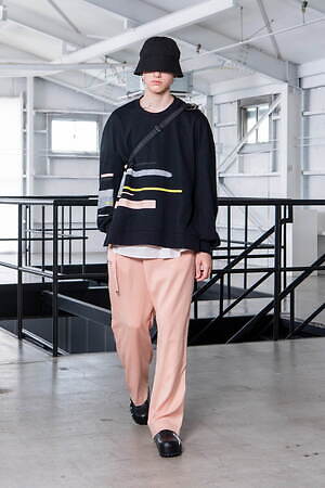 リヒト・ベシュトレーベン(Licht Bestreben) 2023年春夏ウィメンズ&メンズコレクション  - 写真14