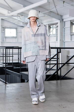 リヒト・ベシュトレーベン(Licht Bestreben) 2023年春夏ウィメンズ&メンズコレクション  - 写真15