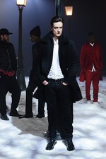 アミ アレクサンドル マテュッシ 2014-15年秋冬コレクション - パリにたたずむ男たち｜写真31