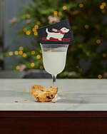 トム ブラウンのクリスマス、犬の“ヘクター”形バッグ＆スキーモチーフのニット｜写真16