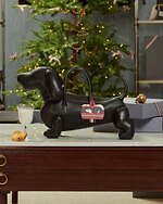 トム ブラウンのクリスマス、犬の“ヘクター”形バッグ＆スキーモチーフのニット｜写真1