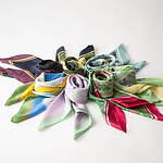 『MOTHER』シリーズの“マップ”を描いたドット絵シルクスカーフ、美しい景色を楽しむ全7種｜写真2