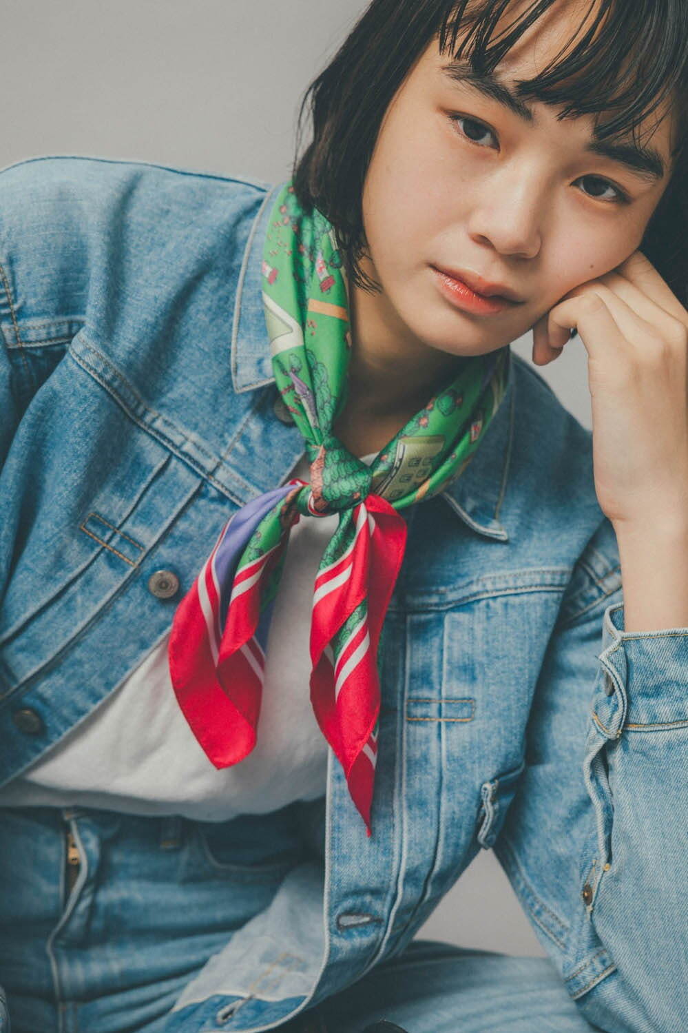 新品✨ MOTHER シルクスカーフ（『MOTHER3』ひまわりの高原） - メルカリ