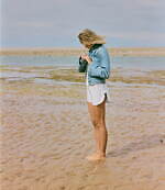 ミア・レーガン×ヴィクトリア ベッカム、ウォッシュ加工を施したデニムジャケット＆ジーンズなど｜写真15