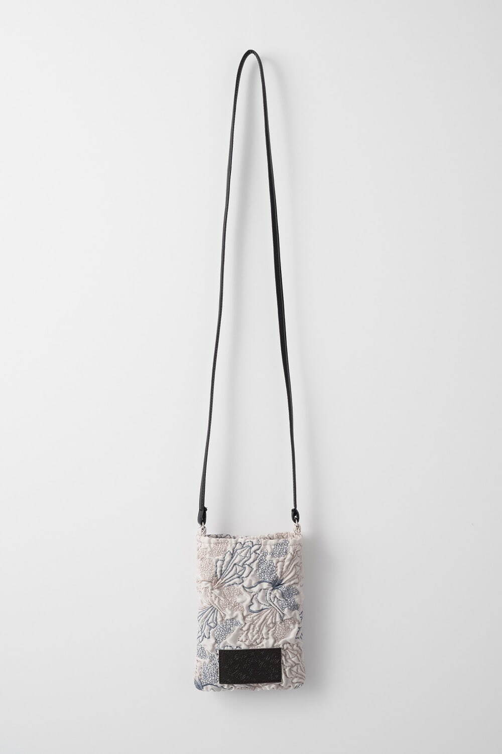 Quartz embroidery mini bag 16,500円