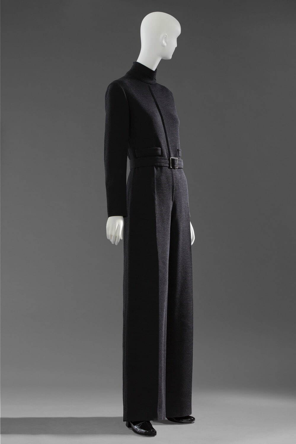 ジャンプスーツ　1968年秋冬オートクチュールコレクション
© Yves Saint Laurent © Sophie Carre