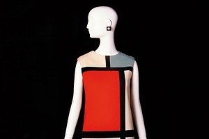 イヴ・サンローランの回顧展が国立新美術館で - モンドリアン・ルックなど約300点が一堂に