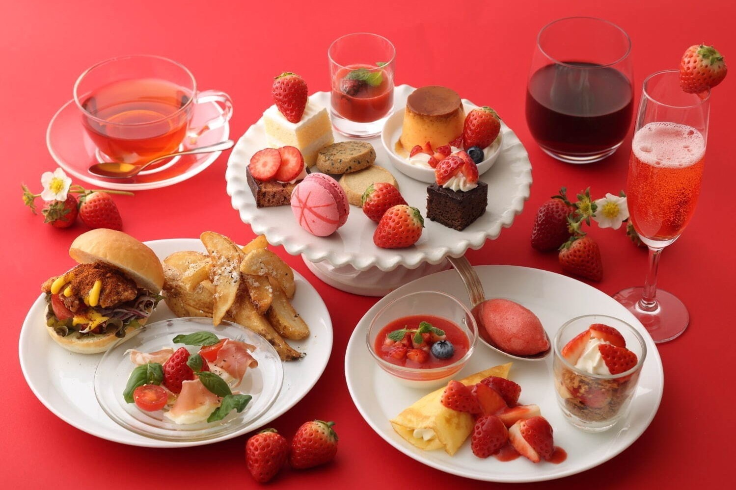 キハチ青山本店“甘酸っぱい苺”アフタヌーンティー、“もちもち食感”の苺クレープなど苺尽くしで