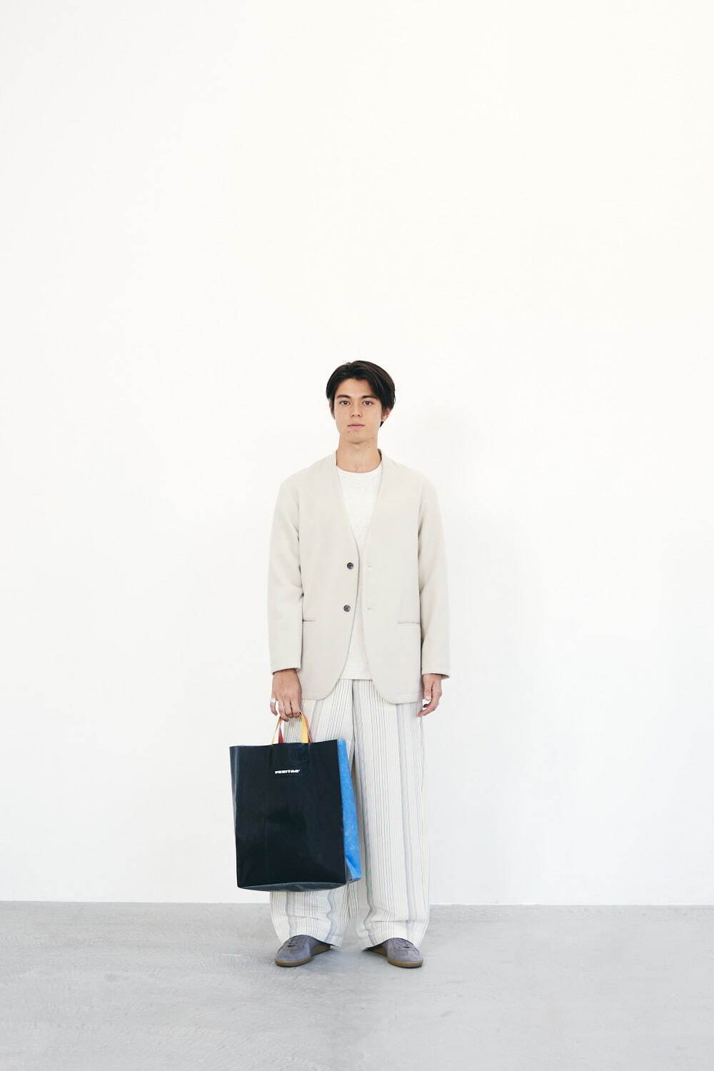 フライターグ×アーバンリサーチ新作バッグ、異なる素材を