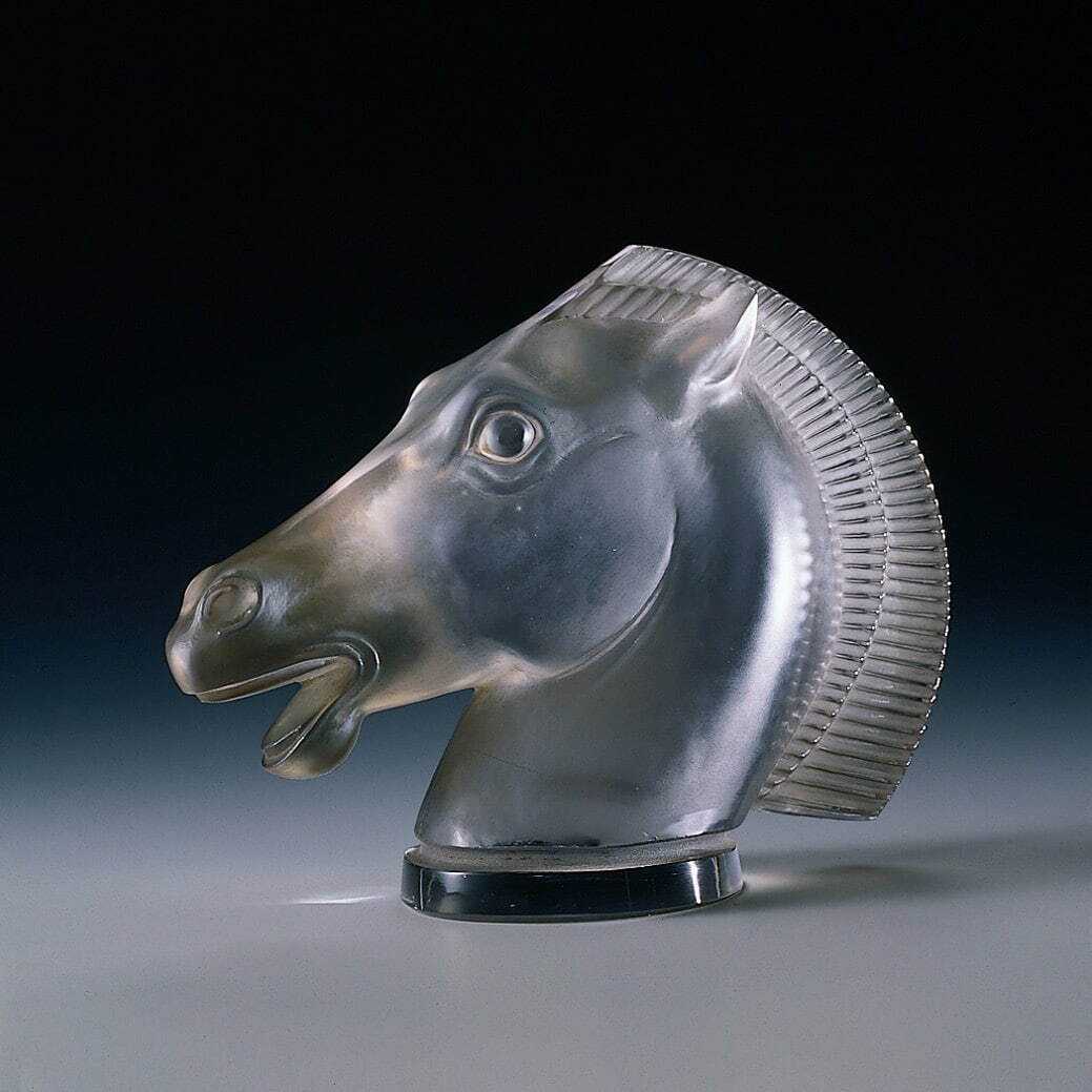 ルネ・ラリック《カーマスコット ロンシャン》1929年 国立工芸館蔵