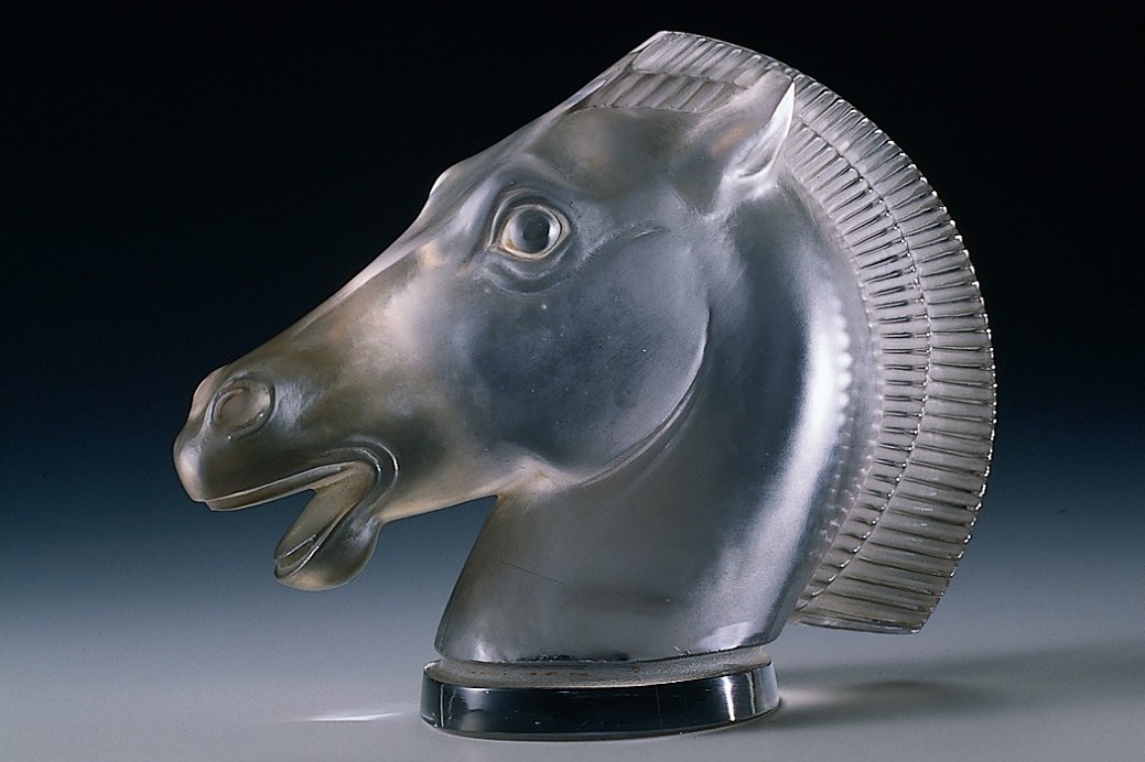 ポスター｜展覧会「工芸館と旅する世界展」国立工芸館で - ラリックなど、世界の工芸・デザイン作品が一堂に