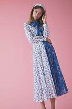 ファーファー”花柄”メインの新作ウェア、2種の花のプリーツスカート＆ボウタイブラウス｜写真2