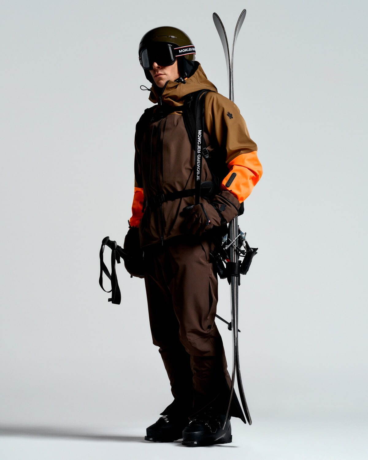 モンクレール グルノーブルの高機能スキーウェア、鮮やか“蛍光オレンジ”のダウンジャケットなど｜写真14