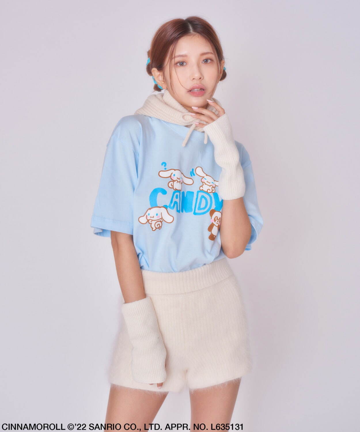 キャンディ ストリッパー×シナモロール、“袖に連なるシナモロール”のビッグスウェットやTシャツ｜写真23