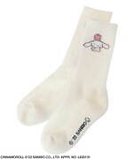 キャンディ ストリッパー×シナモロール、“袖に連なるシナモロール”のビッグスウェットやTシャツ｜写真14