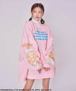 キャンディ ストリッパー×シナモロール、“袖に連なるシナモロール”のビッグスウェットやTシャツ｜写真20