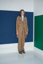 sacai luck 2014-15年秋冬コレクション - メンズアイテムをハイブリッドで女性らしく｜写真10