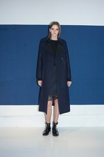 sacai luck 2014-15年秋冬コレクション - メンズアイテムをハイブリッドで女性らしく｜写真12