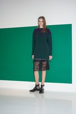 sacai luck 2014-15年秋冬コレクション - メンズアイテムをハイブリッドで女性らしく｜写真18