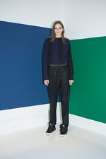 sacai luck 2014-15年秋冬コレクション - メンズアイテムをハイブリッドで女性らしく｜写真20